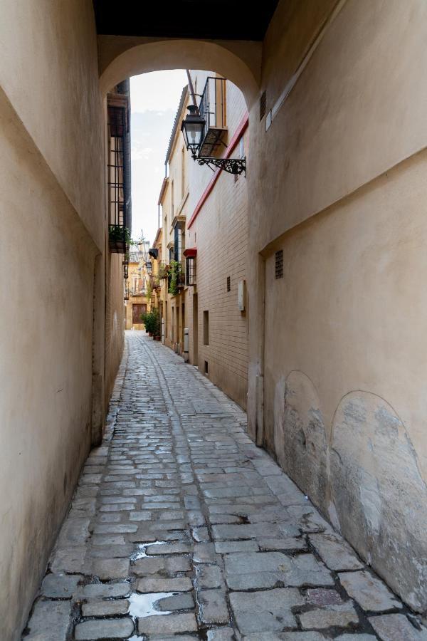 Bonito Callejon En La Juderia By Thegoodtourist Sevilla Eksteriør bilde